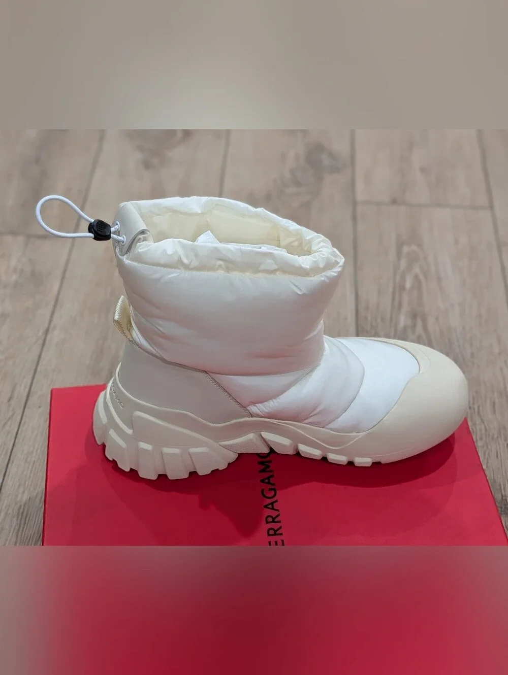 Salvatore Ferragamo $1090 mens